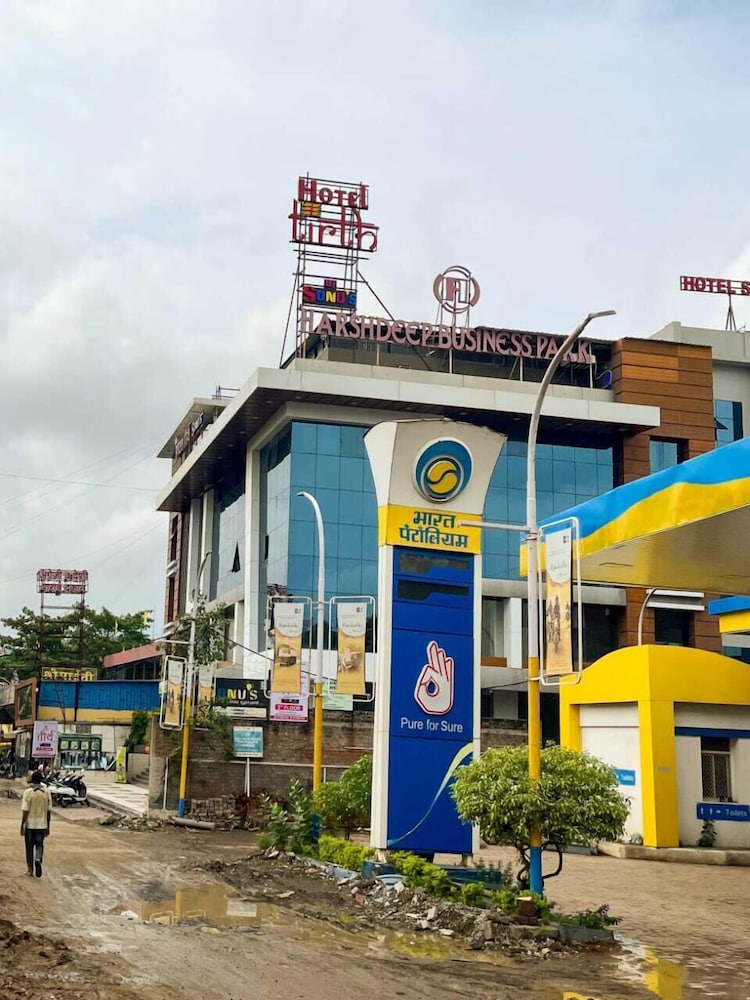Col's Hotel Uphaar