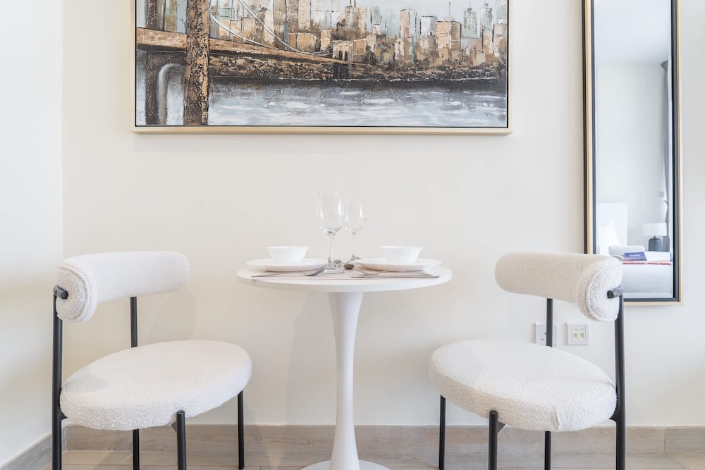 An Extraordinary Studio in Jumeirah Village Circle