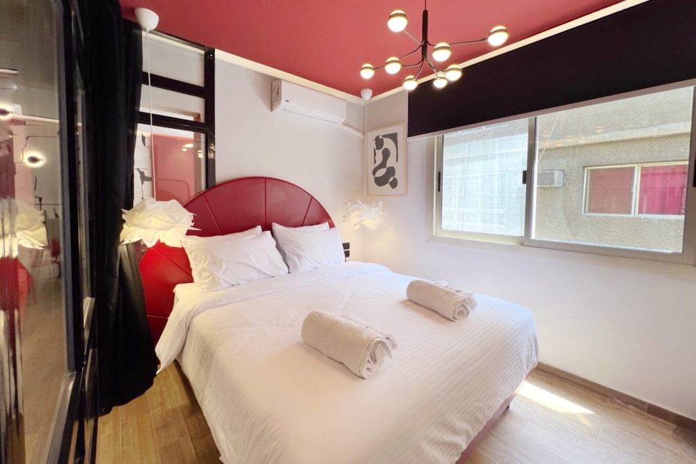 The 2 BDR Scarlet Condo 5 min to CAI Airport