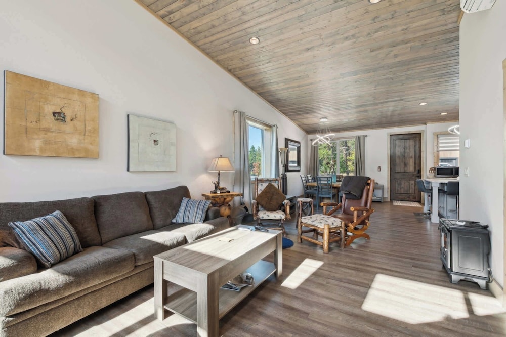 Wilderness Club Quarters Cozy Home For 4 Near Golf & Shops