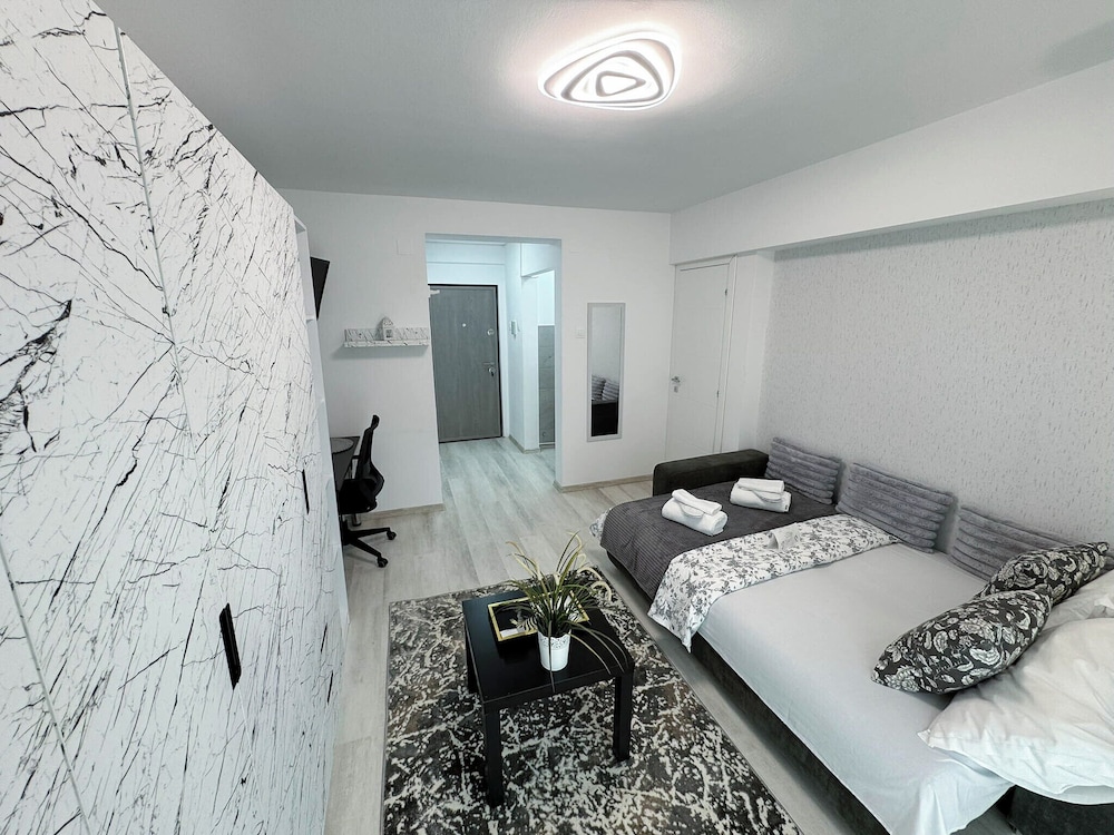 Sunrise Apartments City Center