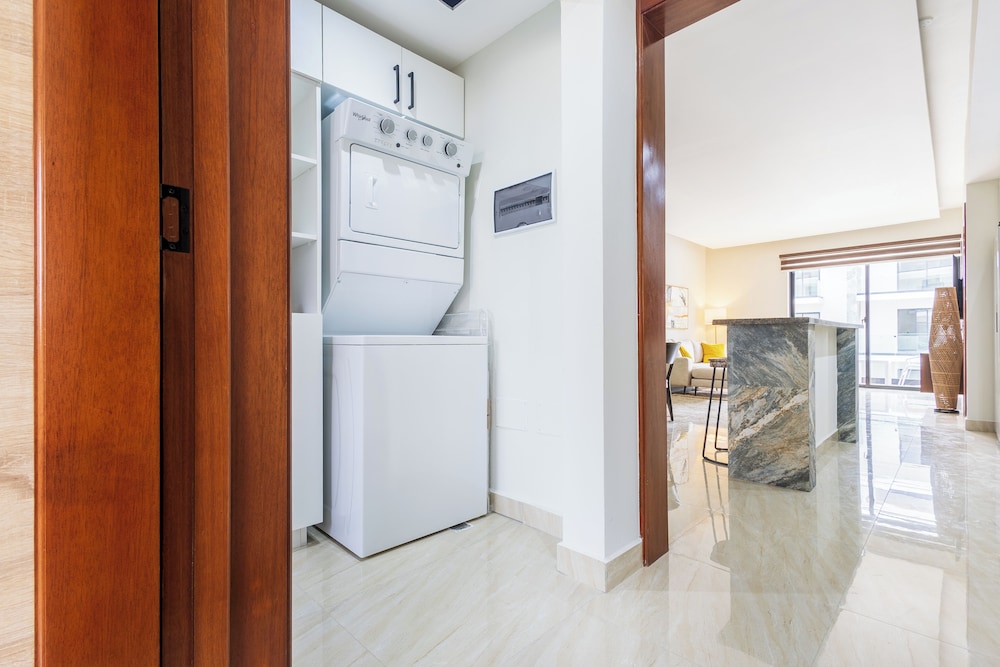 Tropical 2BR Retreat - Terrace, BBQ and Pool