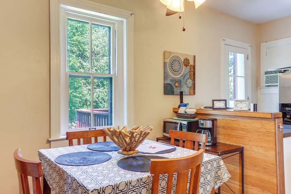 Cozy Louisville Vacation Rental 2 Mi to Downtown!