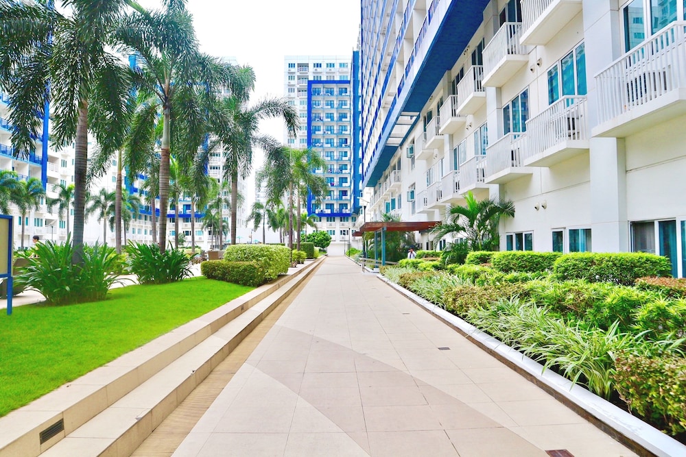 CondoDeal at Sea Residences