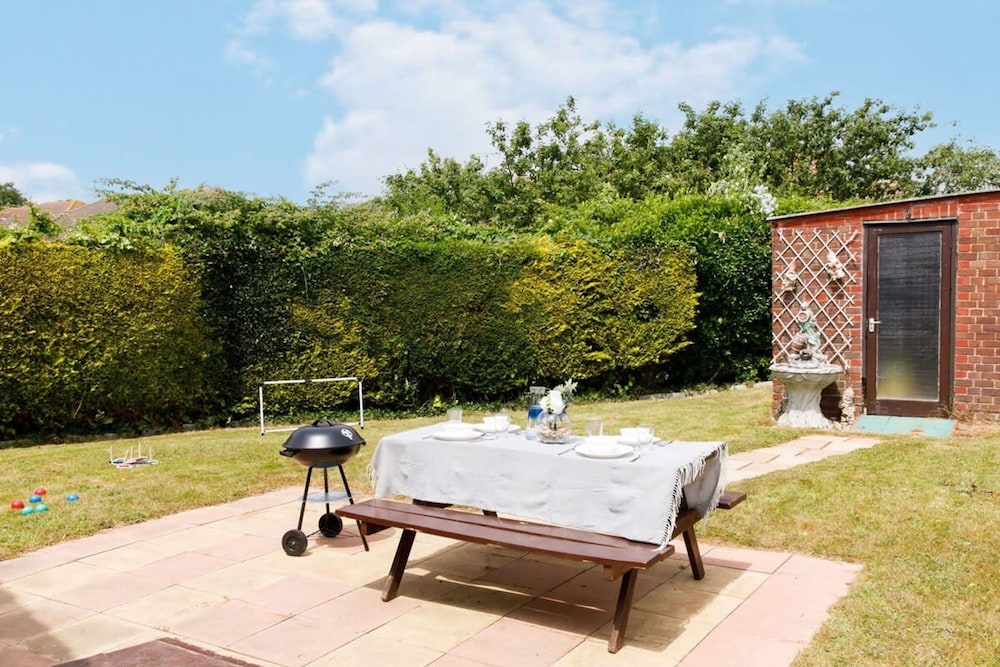 Sussex Seaside Home 200m to Beach