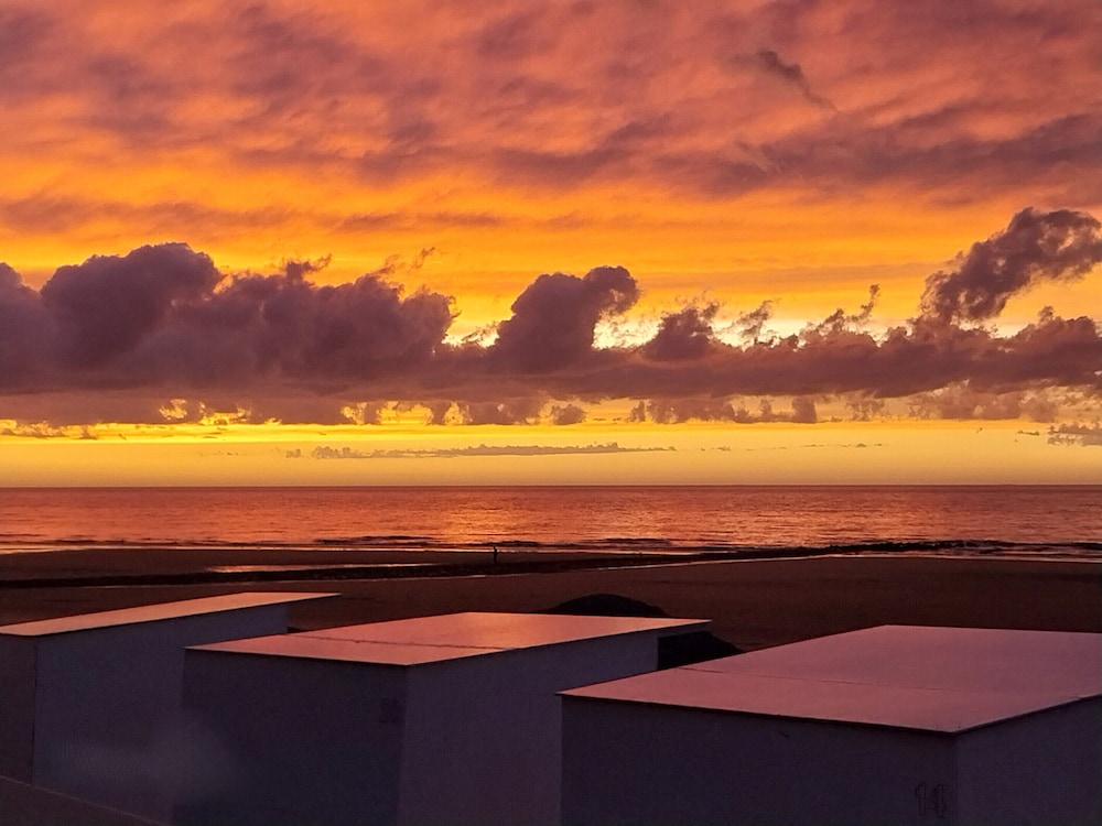 Apartment in Middelkerke With Sea View