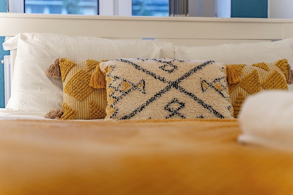 Sleeps6-freewifi-smarttv-netflix-familyfriendly