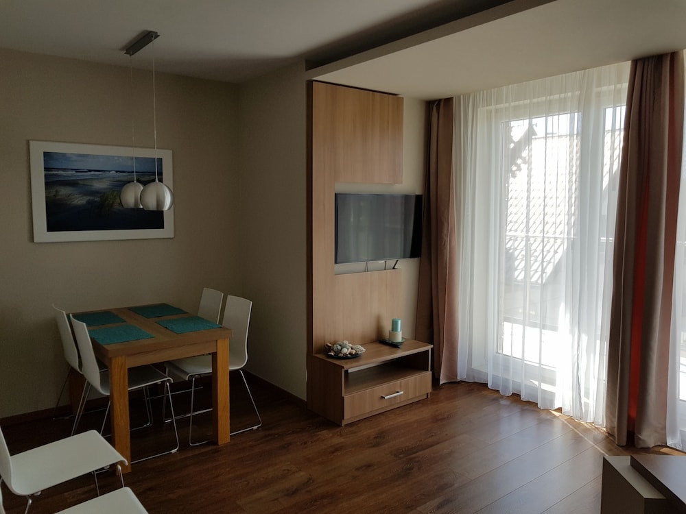 Marina Jastarnia - Apartamenty - Basen