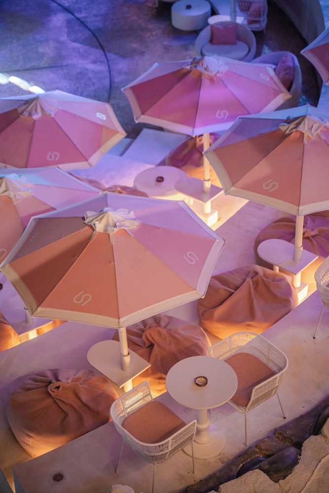 69 Resort & Beach Club by Loccal Collection, Labuan Bajo