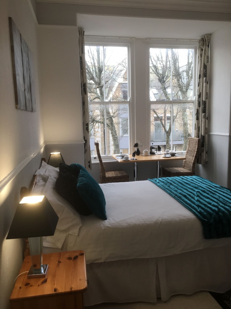 Garswood Guesthouse