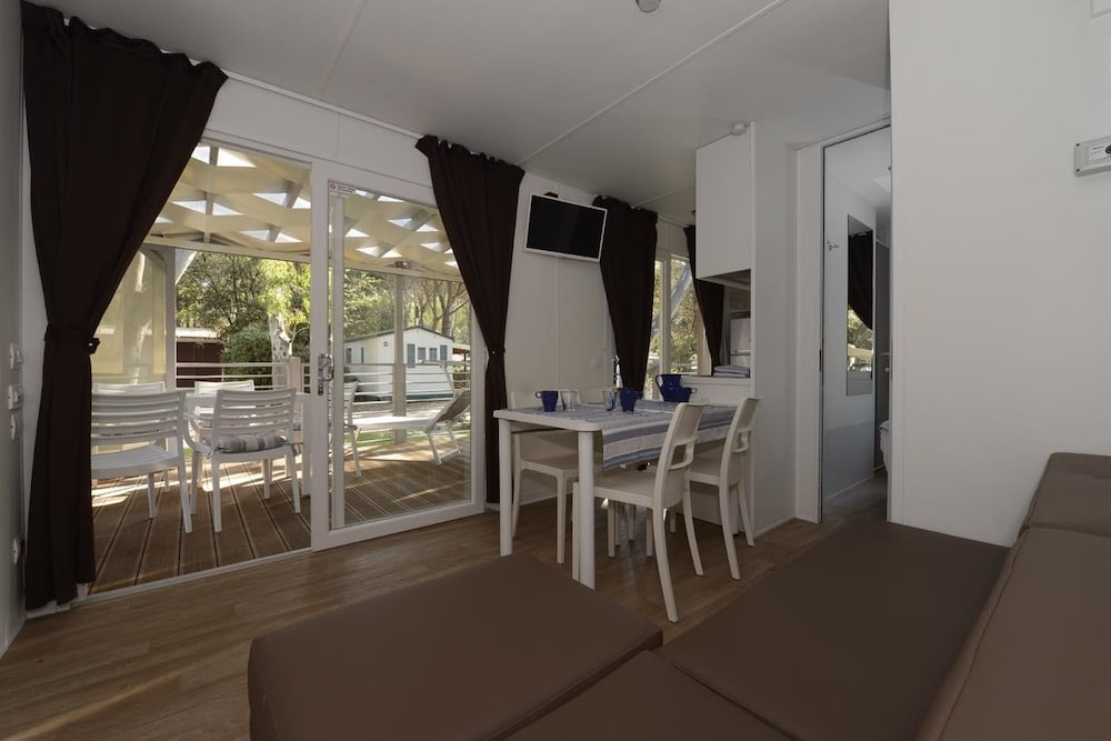 Baia Domizia Camping Village