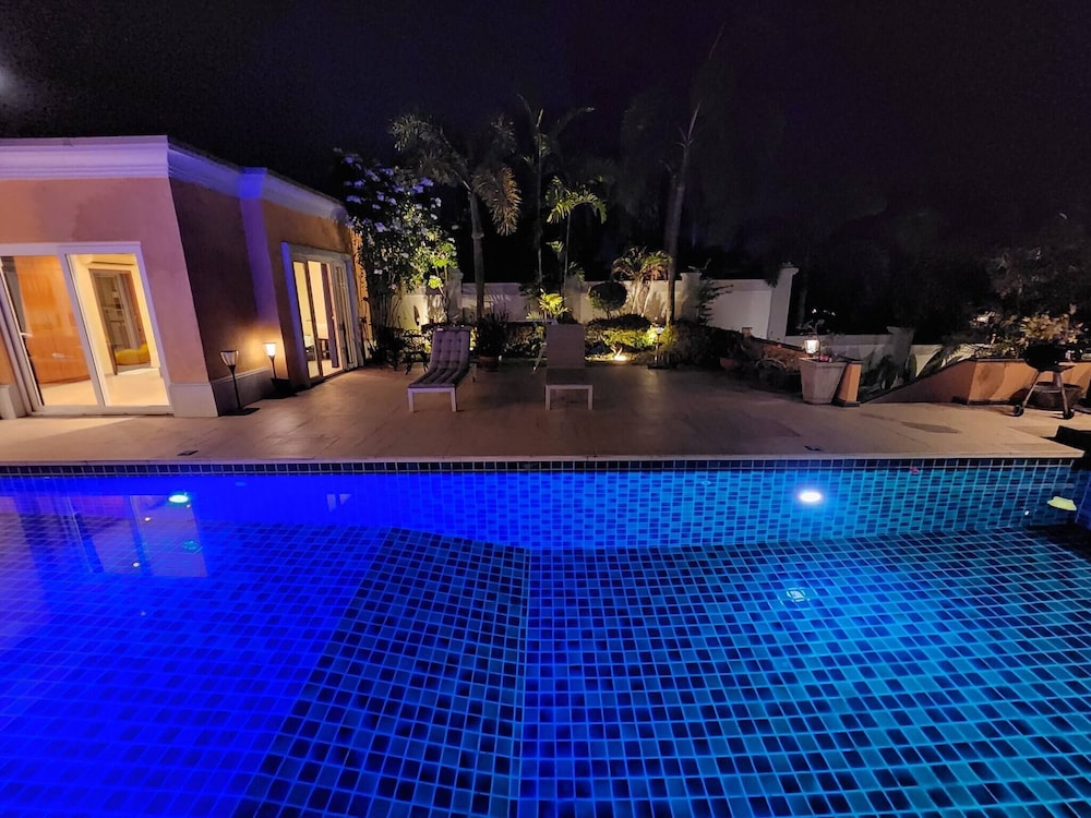 Tropical Luxury 4BR Pool Villa w Game Area