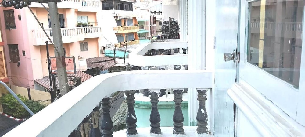 Marine Guest House Encore