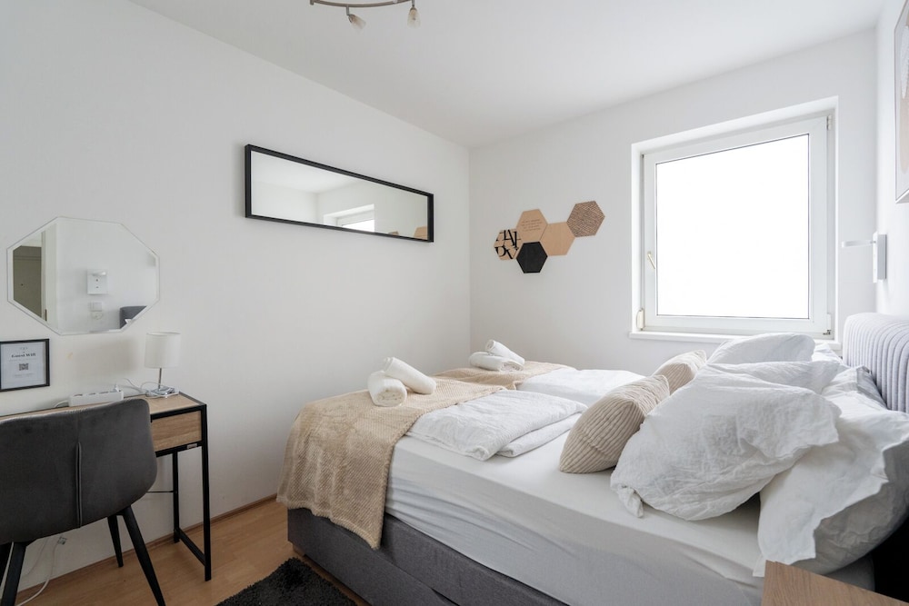 COY Apartments Steyr - Work & Relaxation