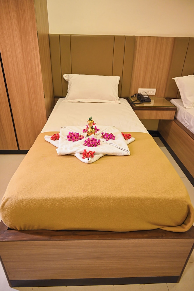 Pritam Park Hotel