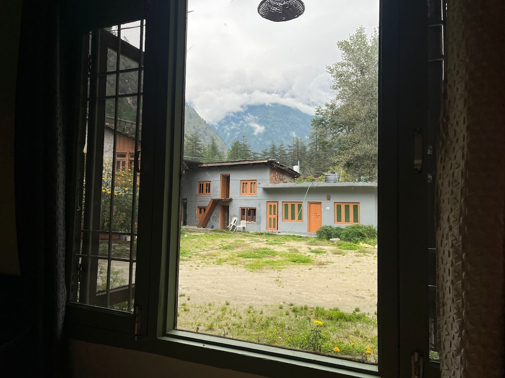 The Royal Orchard Kasol