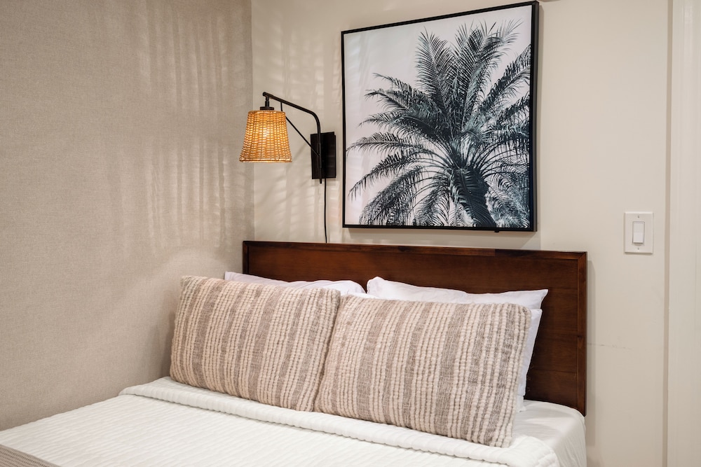 Hygge House Suites
