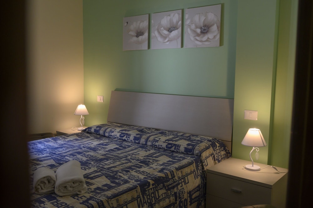Perla Blu view 3