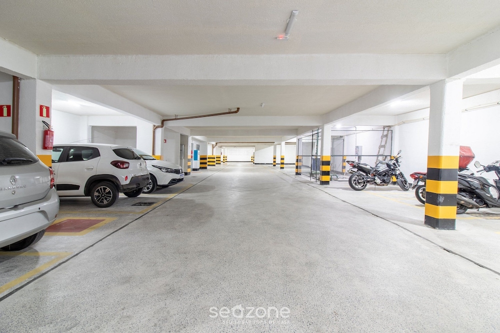 SMT - Building 750m From the Beach in Salvador