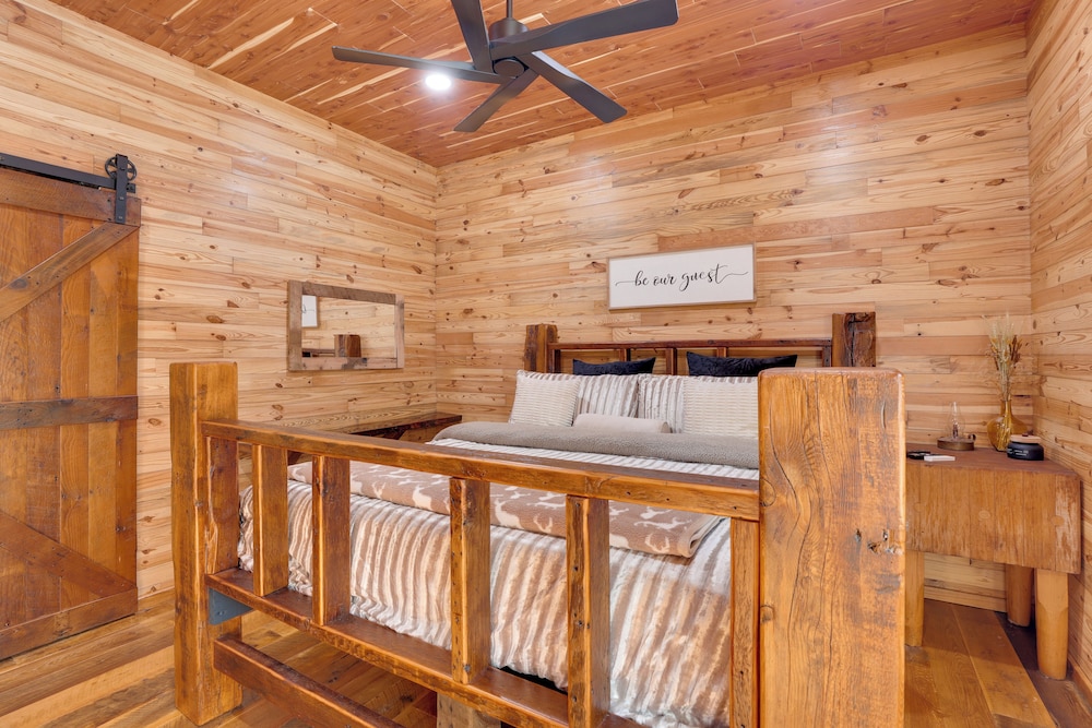 Galena Cabin on 20 Acres: 5 Mi to Downtown!