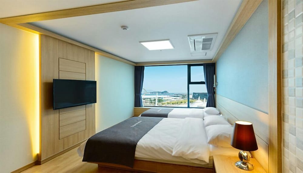 Paulownia Hostel & Guest House