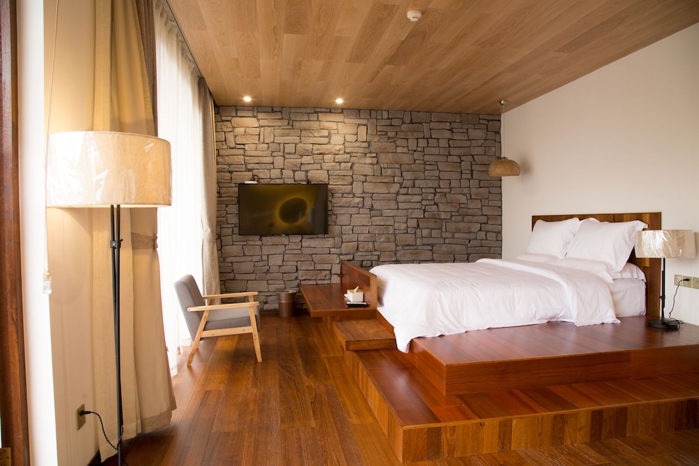 Fishman homestay