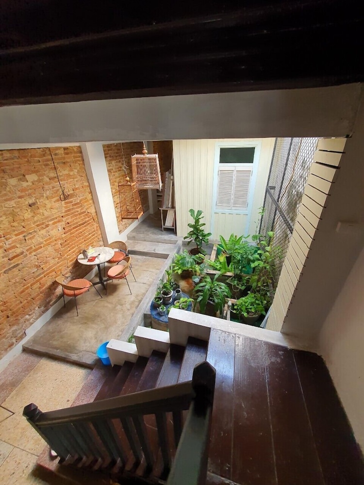 Hotel Phuket 346 Guest House - Image 1