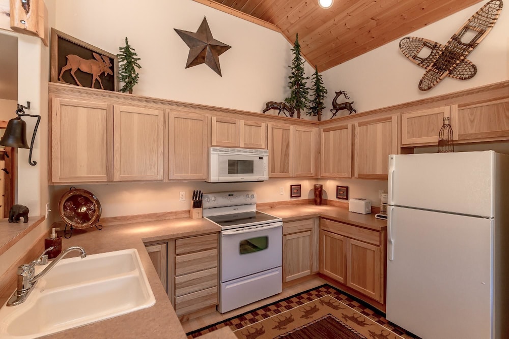 Wintergreen Retreat