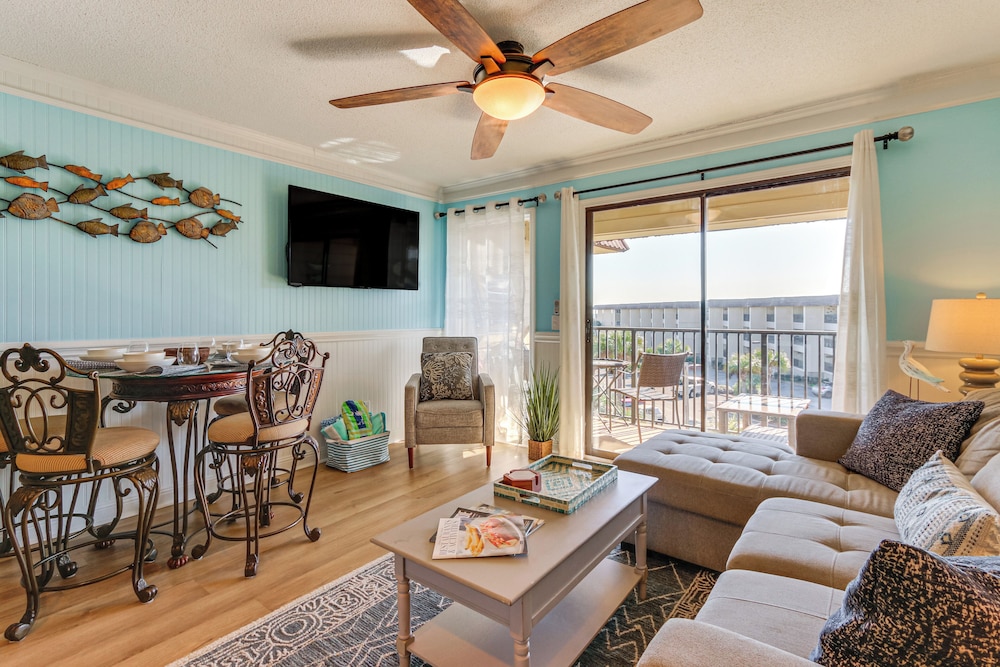 Pool & Folly Field Beach Access! HHI Resort Condo