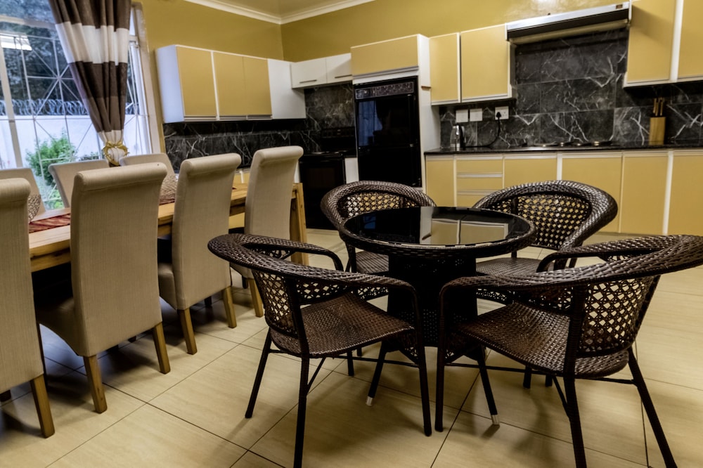 Aura Guest House