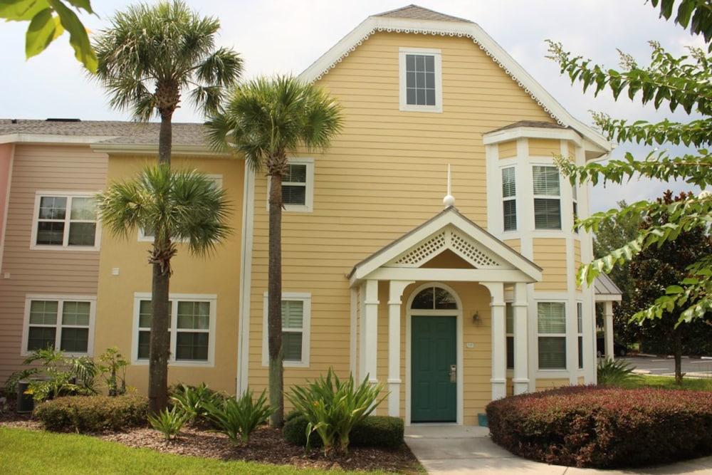 Runaway Beach 3013 B15.103 - Image 1