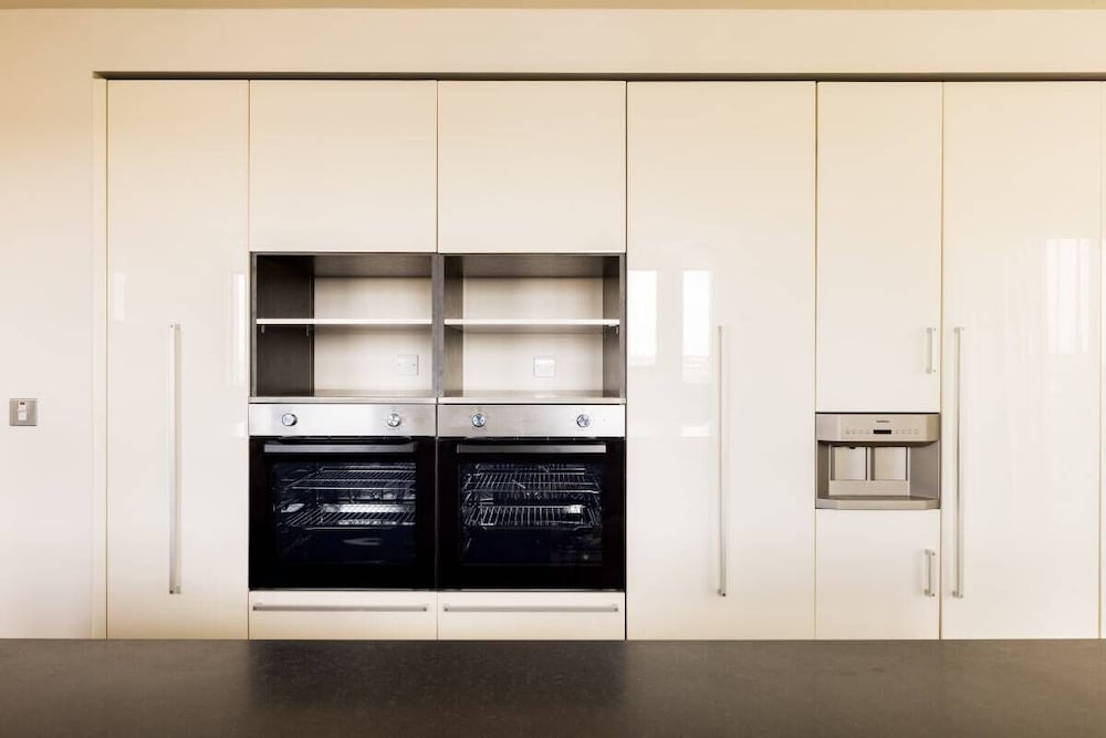 The Thames View - Stunning 3bdr Apartment With Terrace