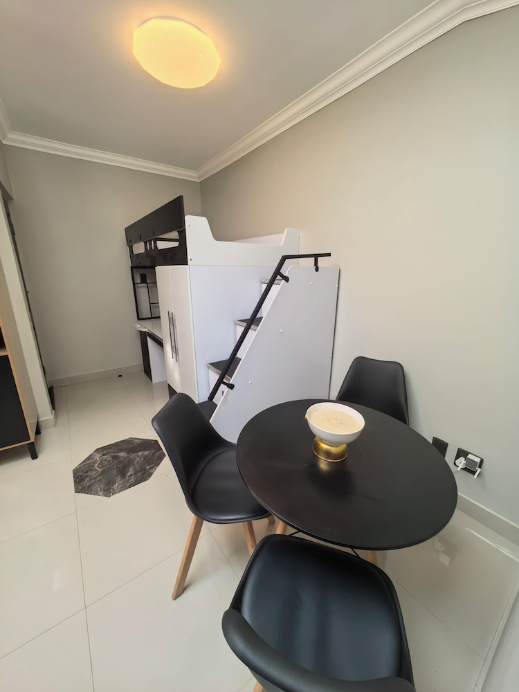 Bryanston Palms Accommodation