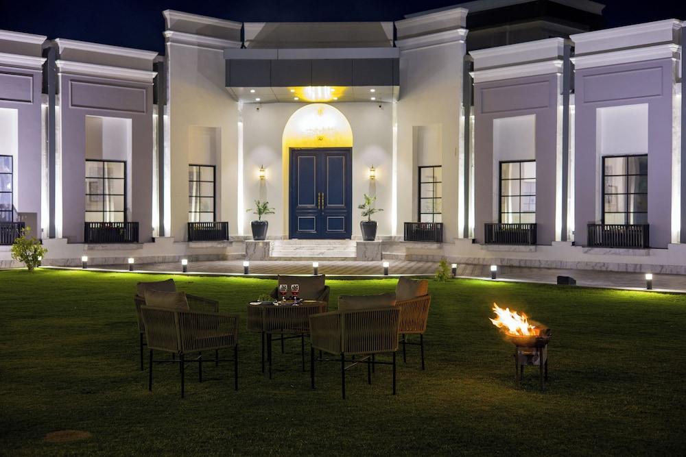ELIVAAS Ibiza Luxe 4-BHK Farmhouse