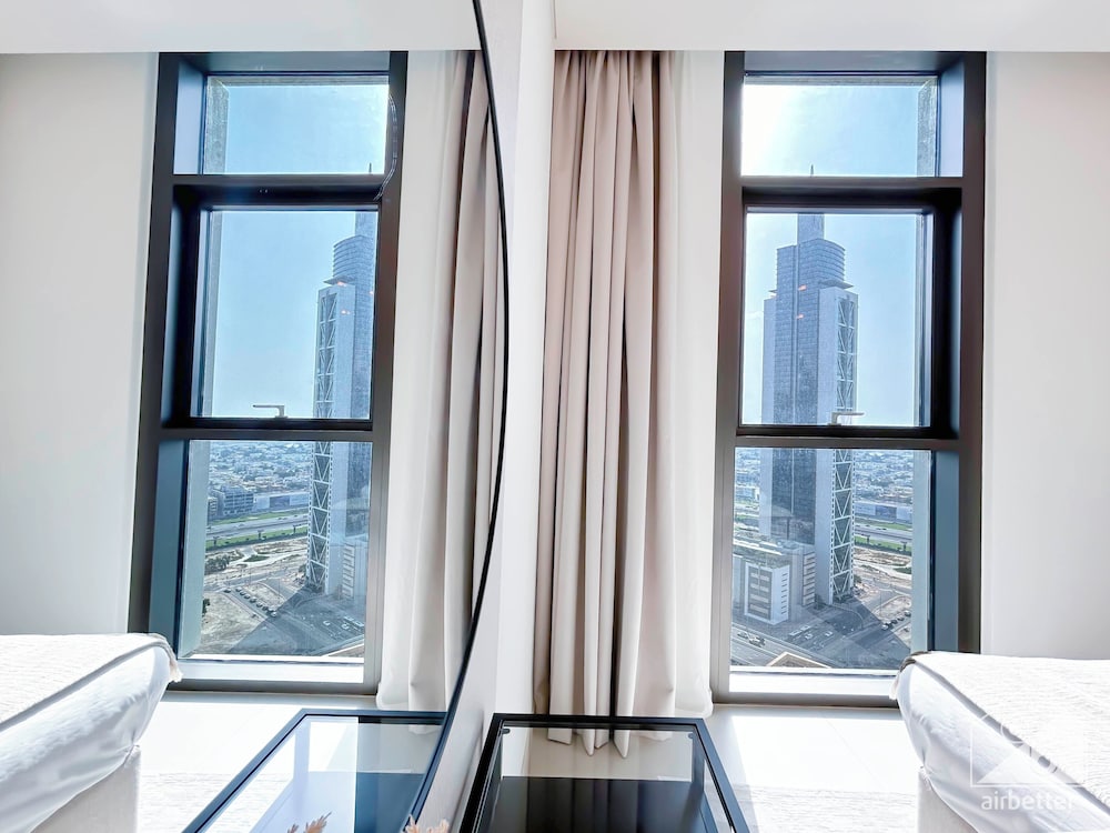 Elegance at Burj Crown Downtown Balcony & View