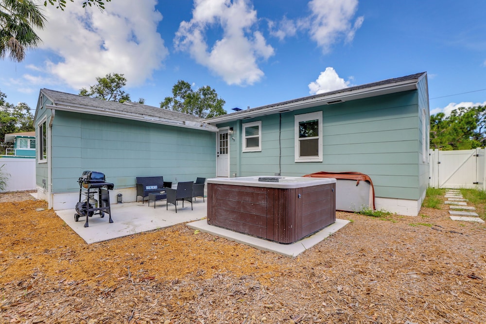 Private Hot Tub & Fenced Yard: Sleek Gulfport Home