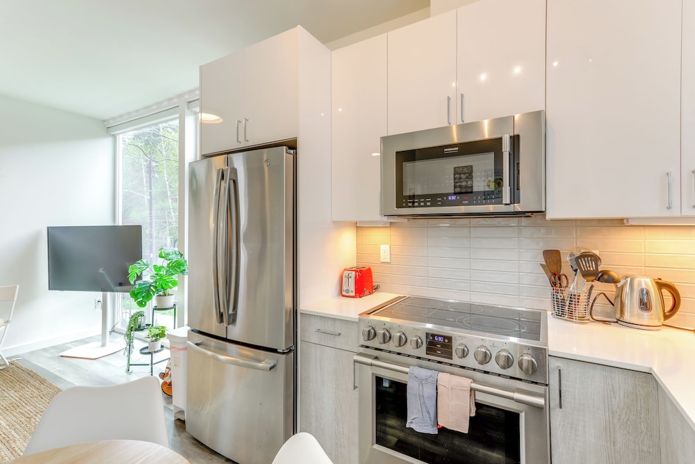 5 Mi to Dtwn: Pet-friendly Townhome in Seattle!
