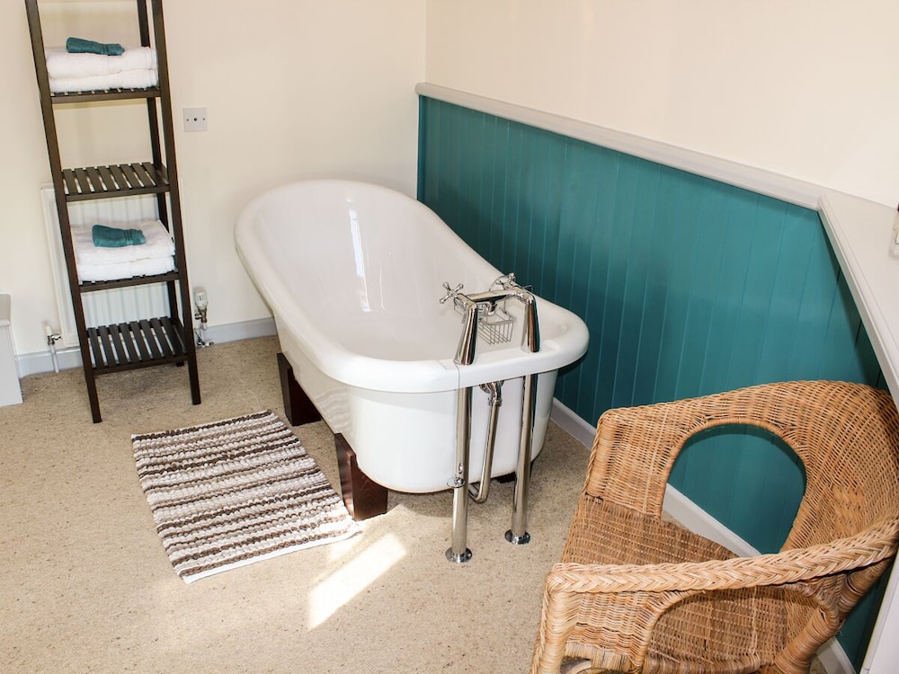 Stables Cottage view 3