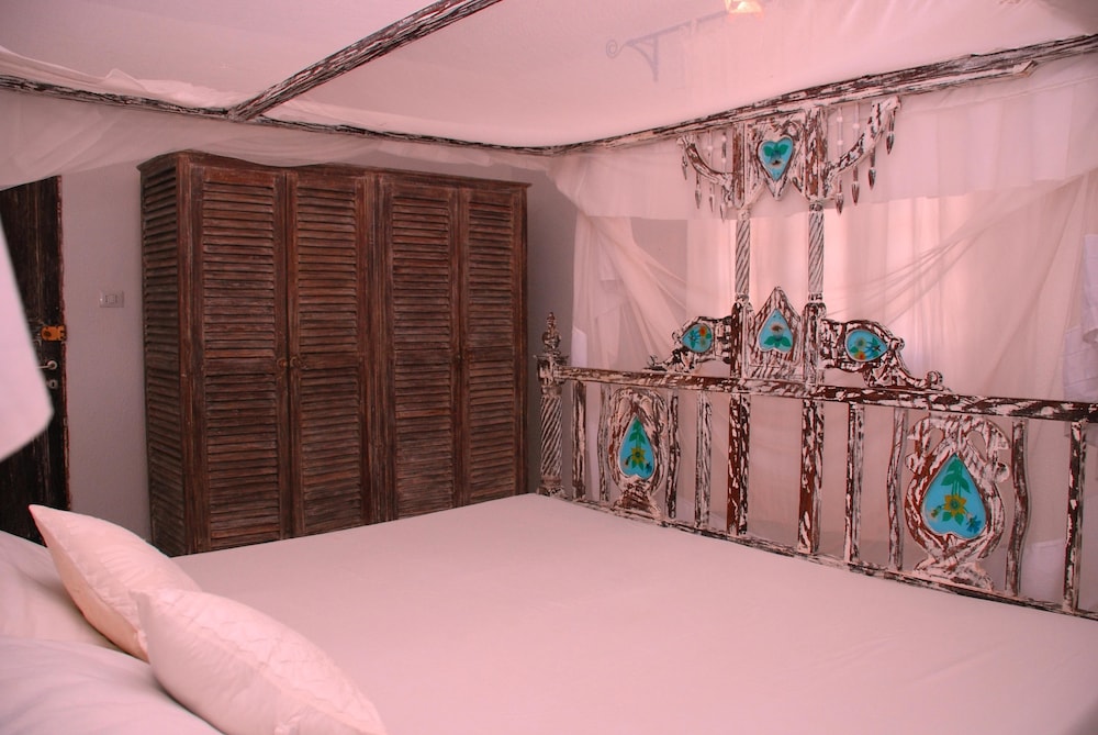 Pashmina House view 3
