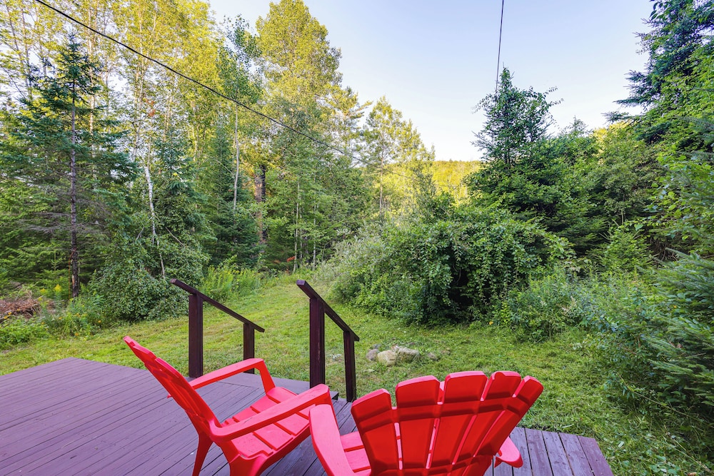 Hike, Raft, Ski & More: Cozy Cabin in Johnsburg!