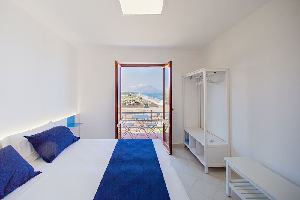 Villa Esmeralda, Exclusive Beachfront Villa view 2