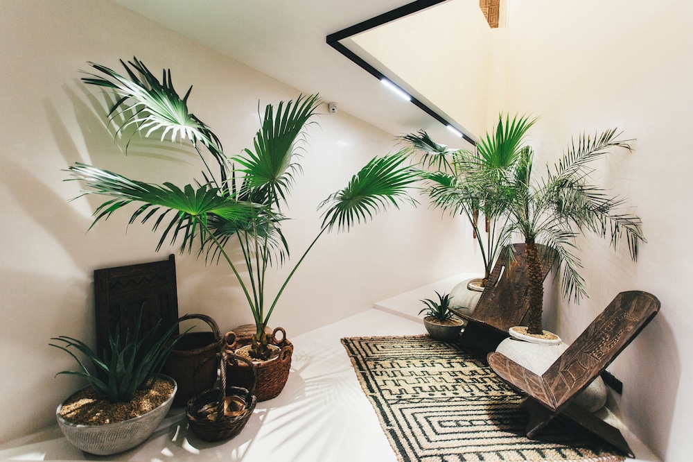 Dalian Sishi Jingyu Beach Resort Hotel