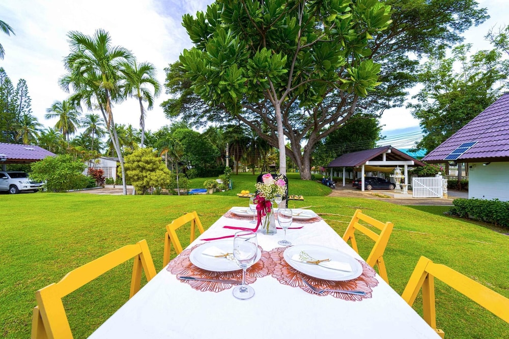 Oceanfront 6 Bedroom Twin Villas OV6