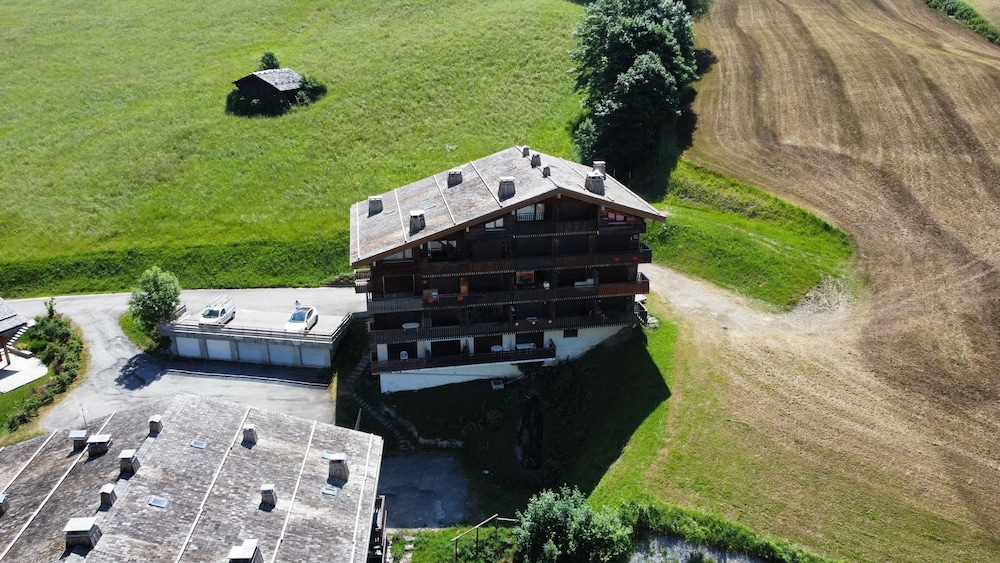 Le Lodge Monteva - Sur les pistes - Esc'Appart