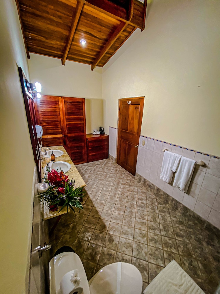 Jaco Hotel Docelunas