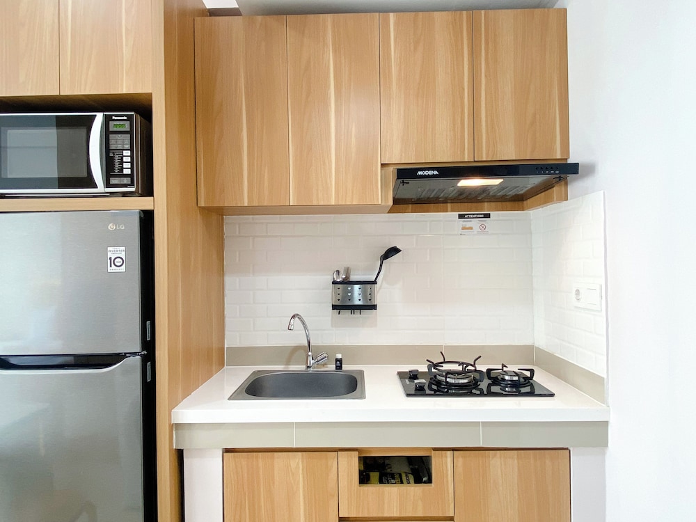 Wonderful And Homey Studio Vasanta Innopark Apartment