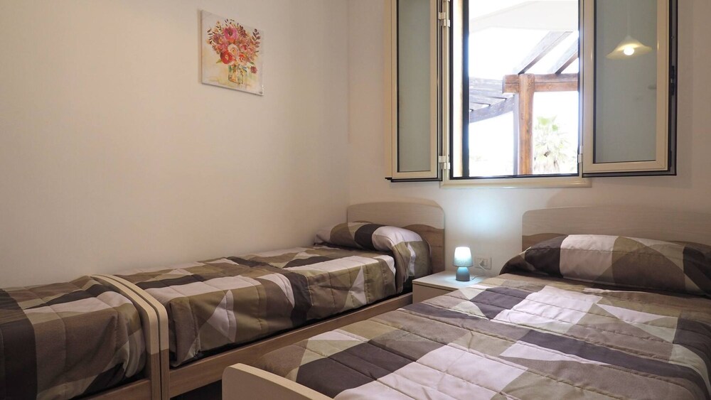 Garden Villa 2 Bedrooms by the sea 7 Sleeps