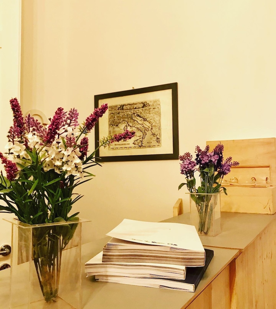 B&B Charme Centre-Ville Art & Lit Rooms photo 4