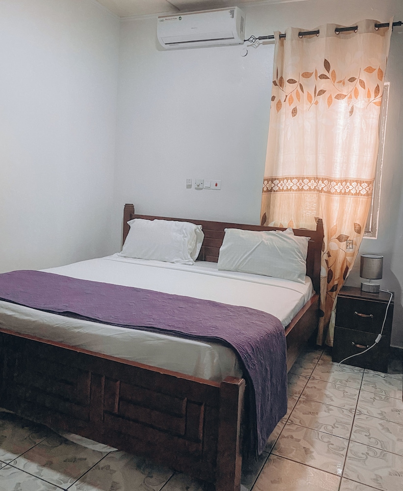 ZOHZEE GUEST HOUSE