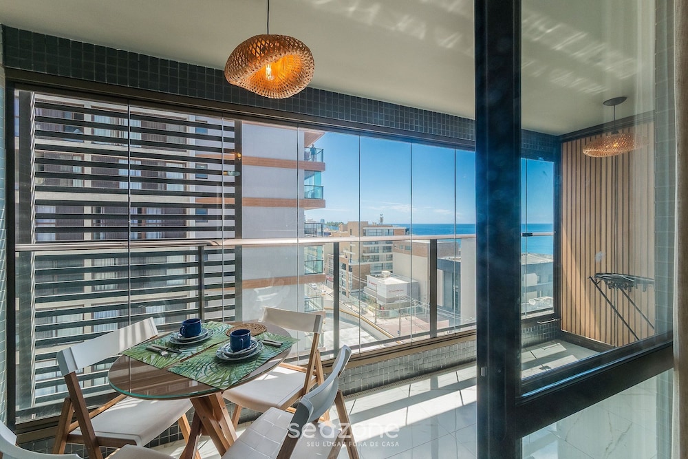 Apts 120 m From Barra Beach With Pool and gym in the Building - Esbs